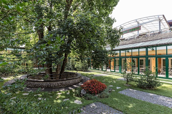 Hotel Jezero