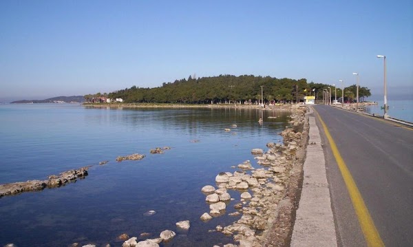 Karantina Island