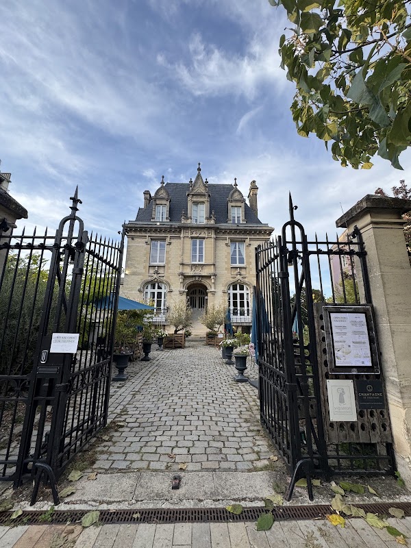 Avenue de Champagne