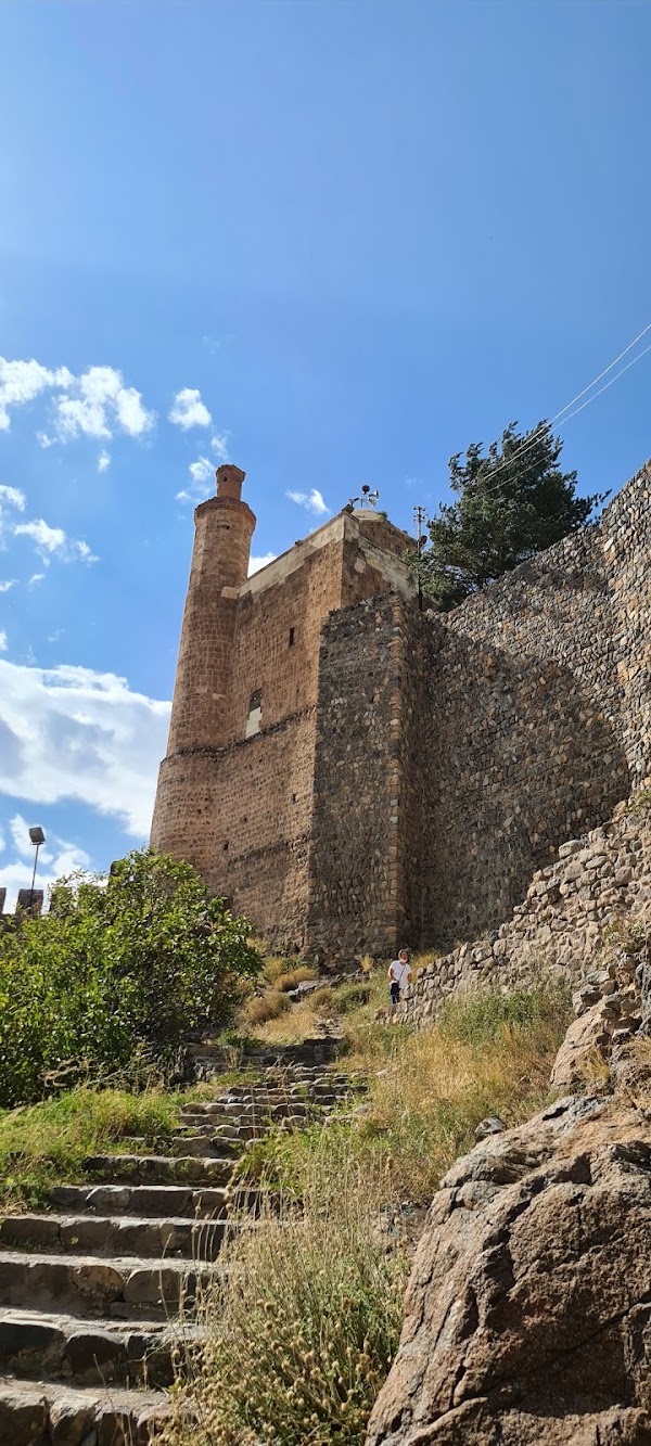 İspir Kalesi