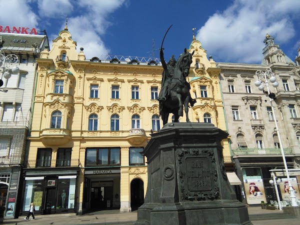 Ban Jelačić Square