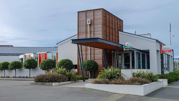 The Saucy Chef Restaurant & Bar