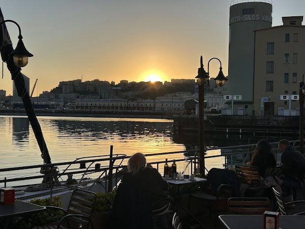 Old Port Bar
