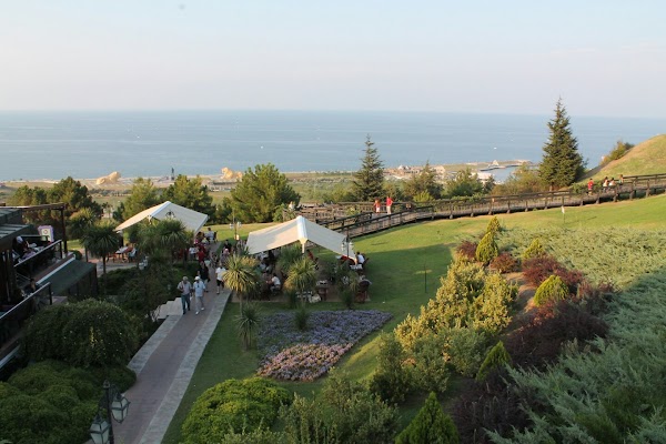 Amisos Hill