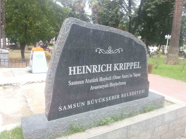 Onur Anıtı