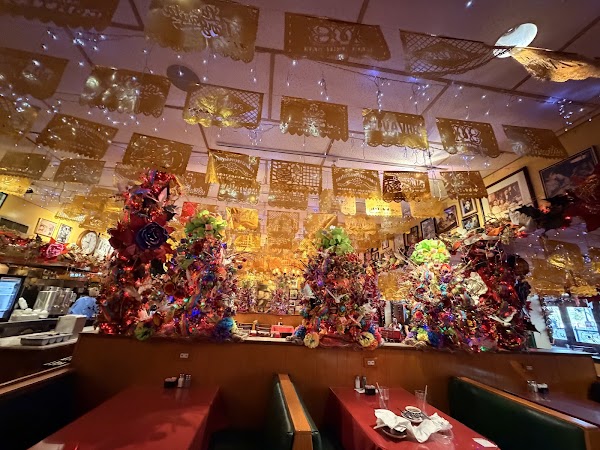 Mi Tierra Cafe y Panaderia