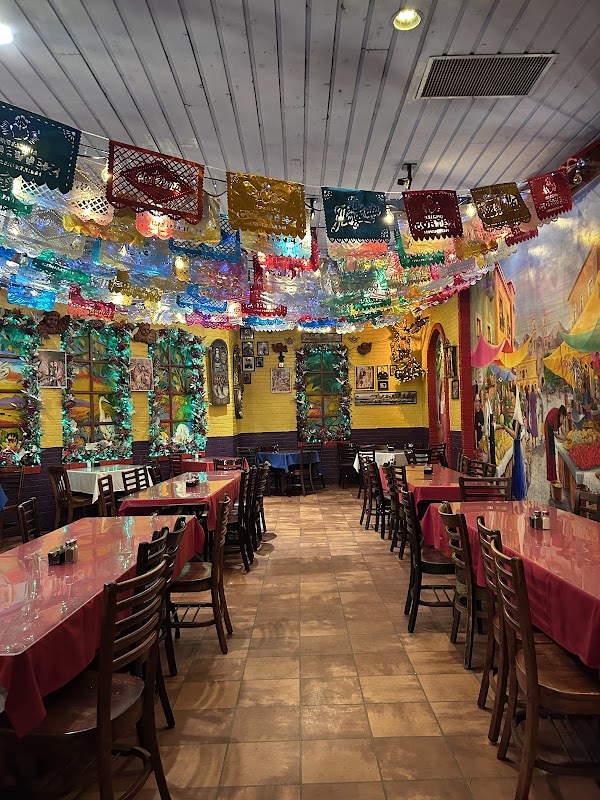 Mi Tierra Cafe y Panaderia