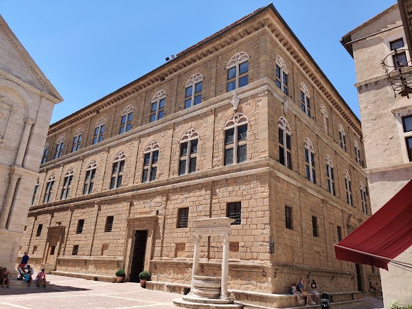 Palazzo Piccolomini, Pienza