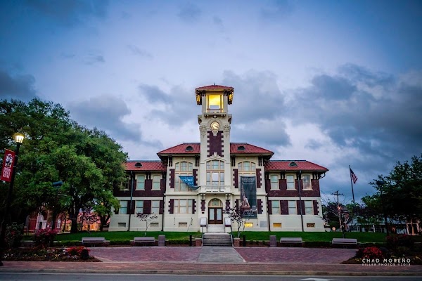 Historic City Hall Arts & Cultural Center