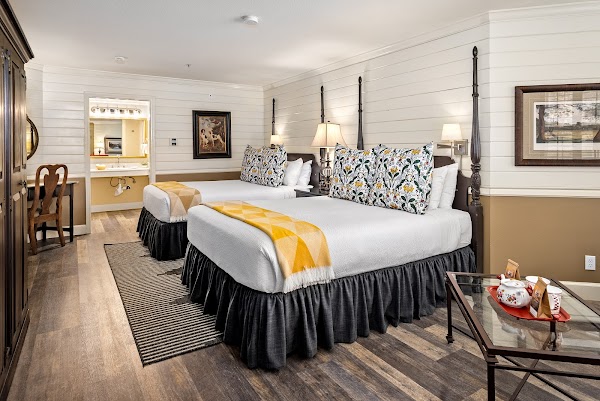 Apple Farm Inn