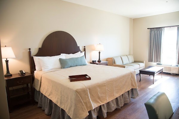 Chateau Saint Denis Hotel