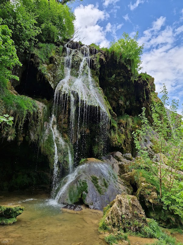 Cascade de baumes les messieurs