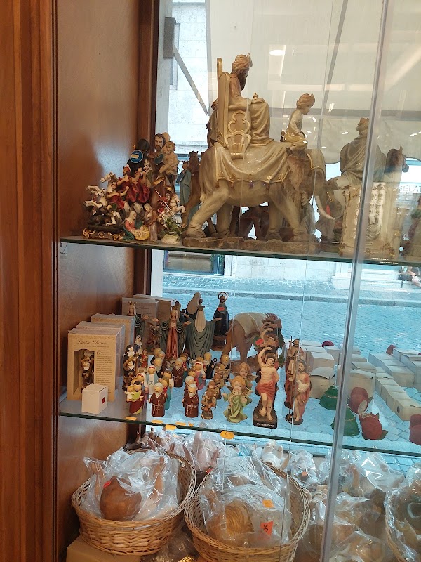 Bookshop Benedetto XVI