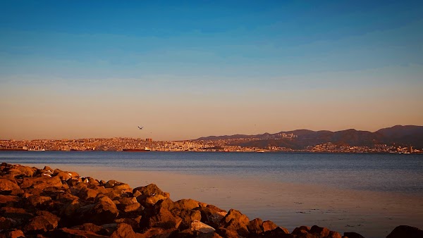 Bostanlı Coast