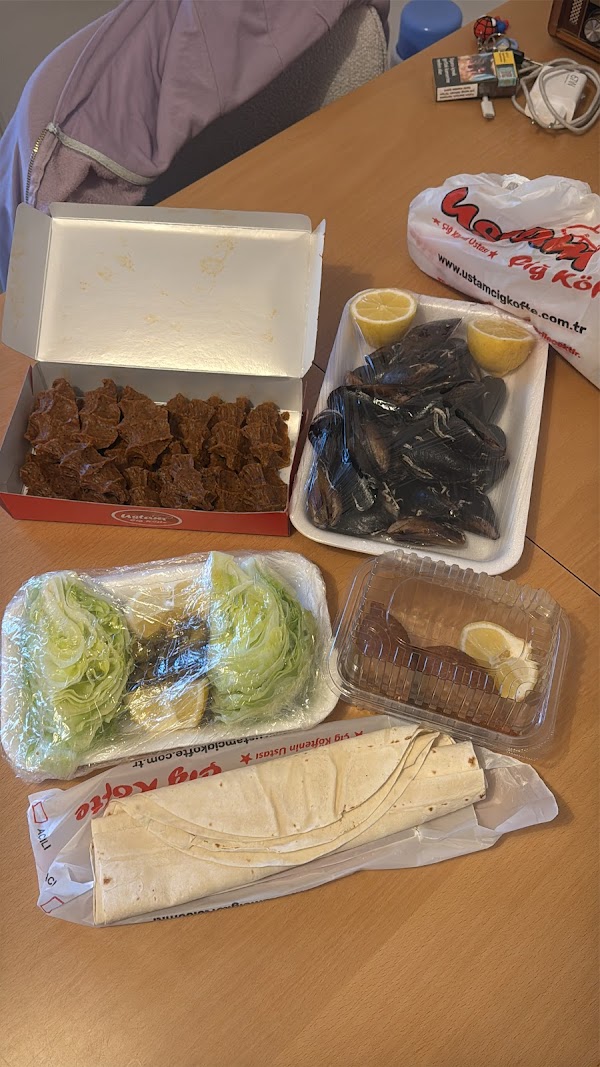 USTAM ÇİĞ KÖFTE YATAĞAN