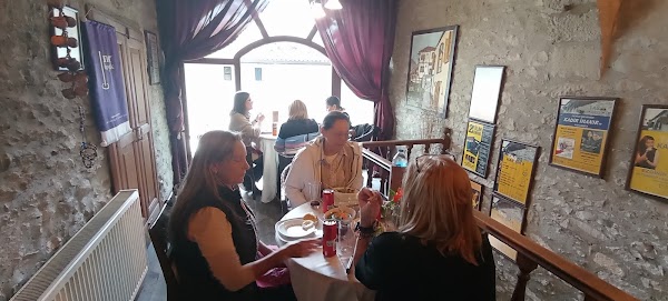 TAŞEV RESTAURANT/ Sanat ve Şarap Evi