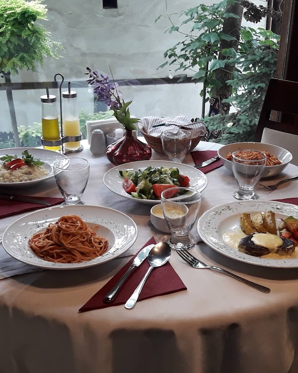 TAŞEV RESTAURANT/ Sanat ve Şarap Evi